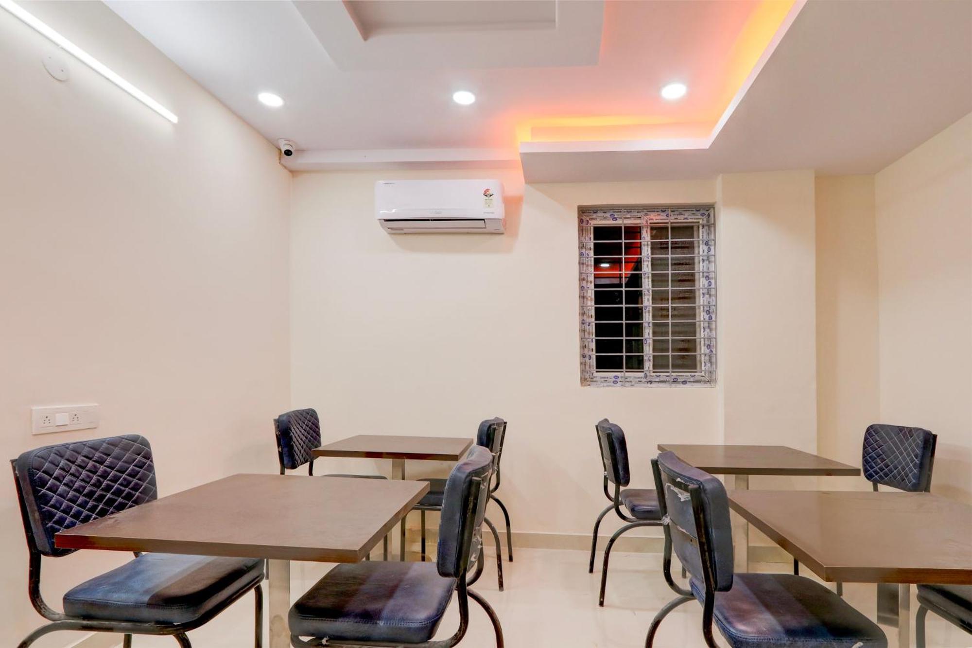Super Townhouse Nanak Ram Guda Near Waverock Sez Hyderabad Eksteriør billede