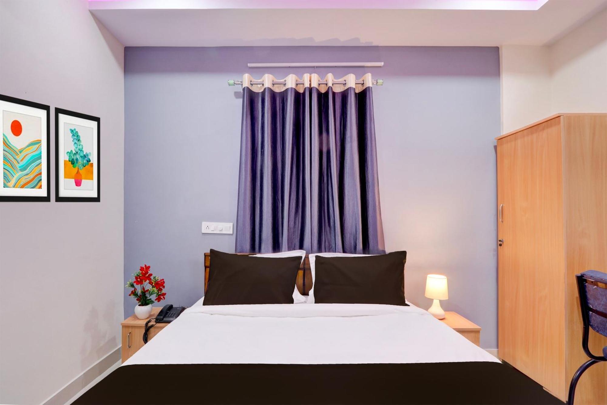 Super Townhouse Nanak Ram Guda Near Waverock Sez Hyderabad Eksteriør billede